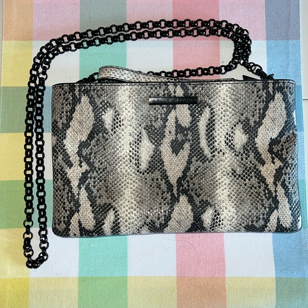 Kelly Wynne snake skin clutch! Has wristlet strap and  long black chain strap!